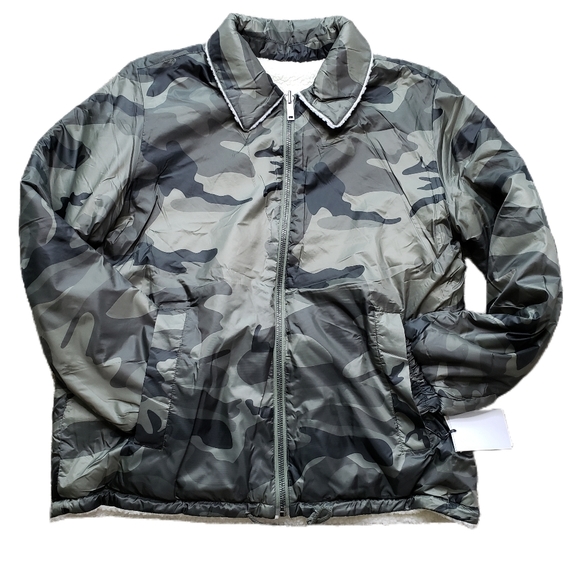 Ugg Mens Green & Black Camo Full Zip Faux Sherpa Reversible Jacket Sz XL. - Picture 4 of 8